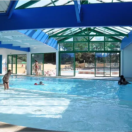 Confortable - 4 Pers. - Api-1-52-2527 Kamp alanı Saint-Hilaire-de-Riez