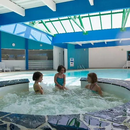 Kamp alanı Confortable - 4 Pers. - Api-1-52-2527 Saint-Hilaire-de-Riez