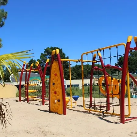Kamp alanı Confortable - 4 Pers. - Api-1-52-2527 *