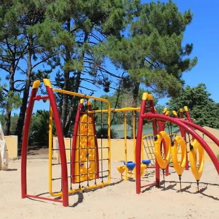 Kamp alanı Confortable - 4 Pers. - Api-1-52-2527