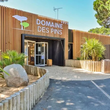 Confortable - 4 Pers. - Api-1-52-2527 Kamp alanı Saint-Hilaire-de-Riez