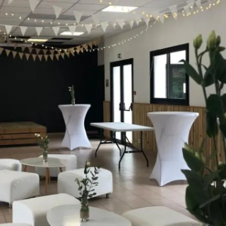 Kamp alanı Confortable - 4 Pers. - Api-1-52-2527